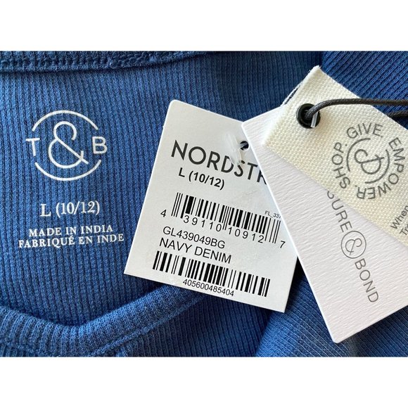 Treasure & Bond Cinch Front Top NEW WITH TAGS - Picture 3 of 3